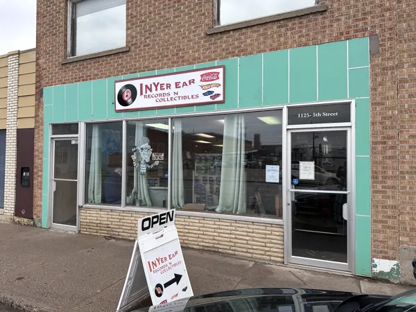 InYer Ear Records n Collectibles