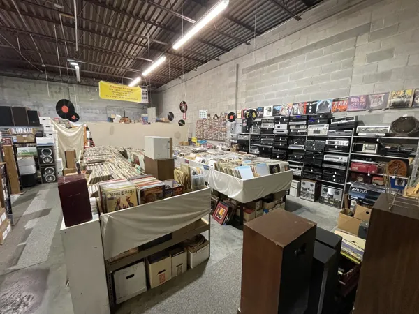 Record store thumbnail: Virginia's Memory Lane Records