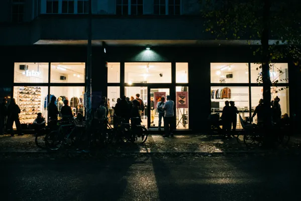 Record Store: HHV Store