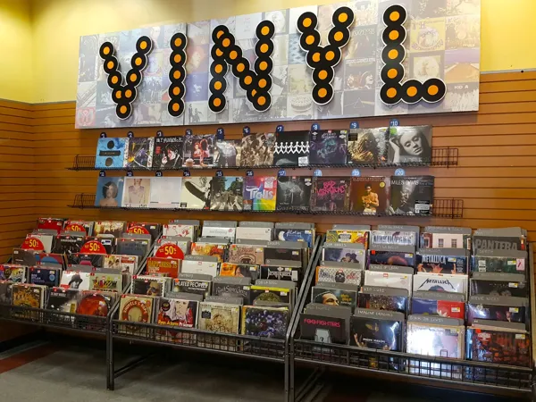 Record store thumbnail: FYE