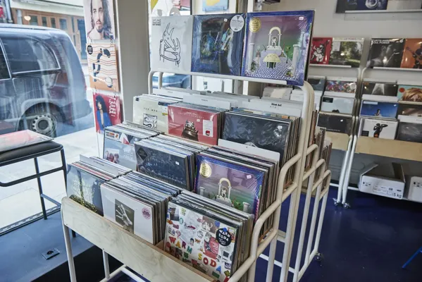 Record Store: GROUND ZERO