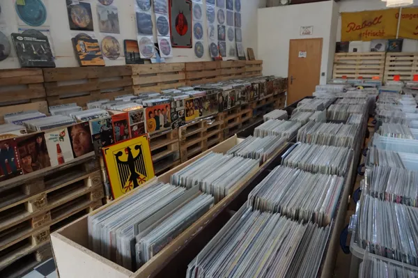Record store thumbnail: Plattenhalle