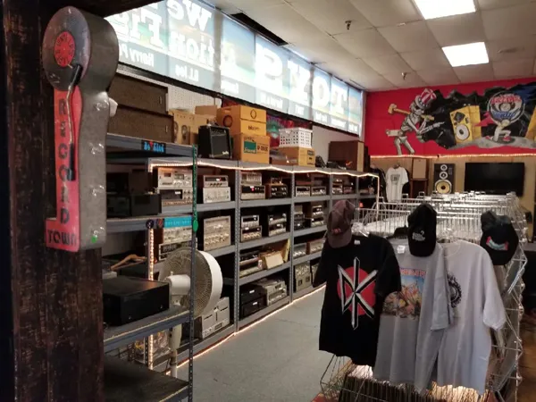 Record Store: Electric Audio Vintage Audio & Record Shop Virginia Beach
