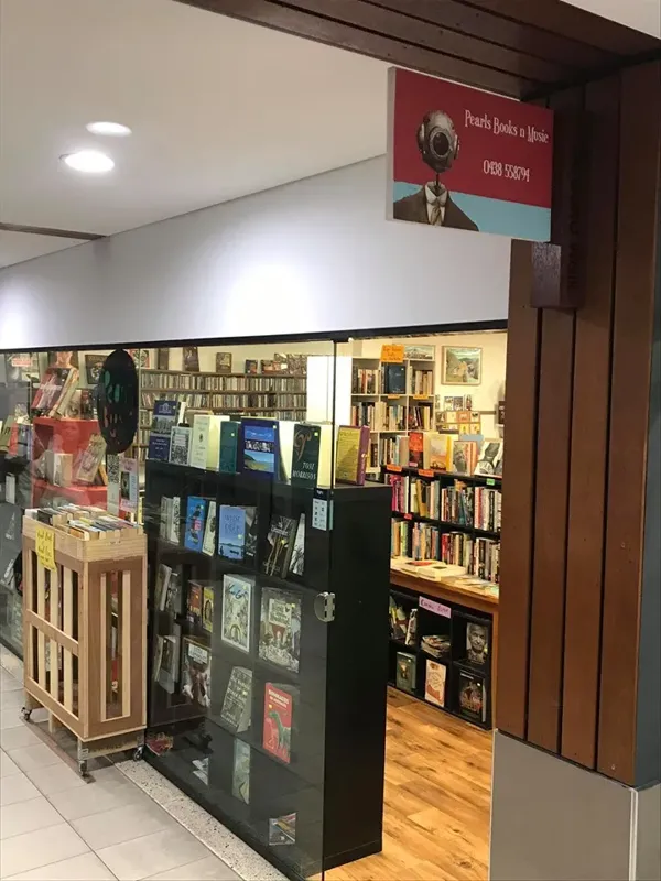 Pearls Books n Music