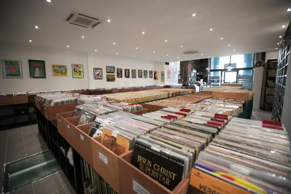 Record store thumbnail: Record Runners Ge