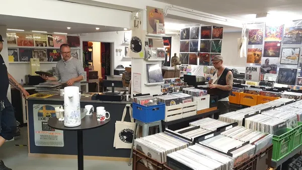 Record store thumbnail: Jackdaw Records