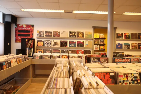 Record store thumbnail: Bob's Vinyl