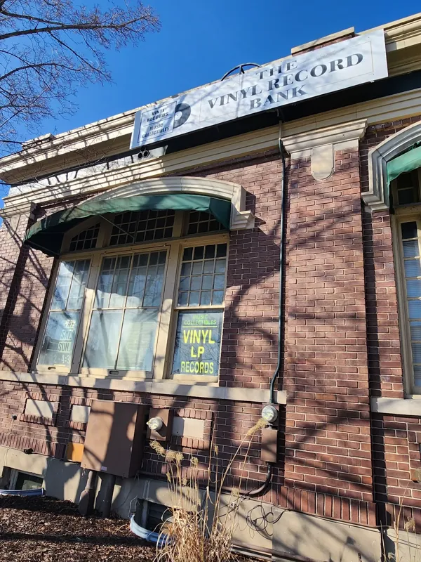 Record store thumbnail: The Vinyl Record Bank