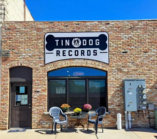 Record Store: Tin Dog Records