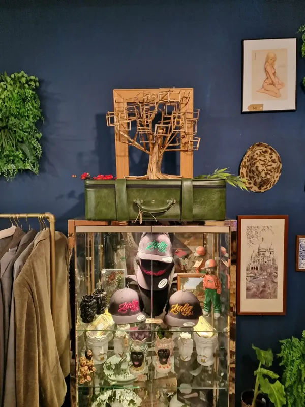 Record store thumbnail: Zalig 010