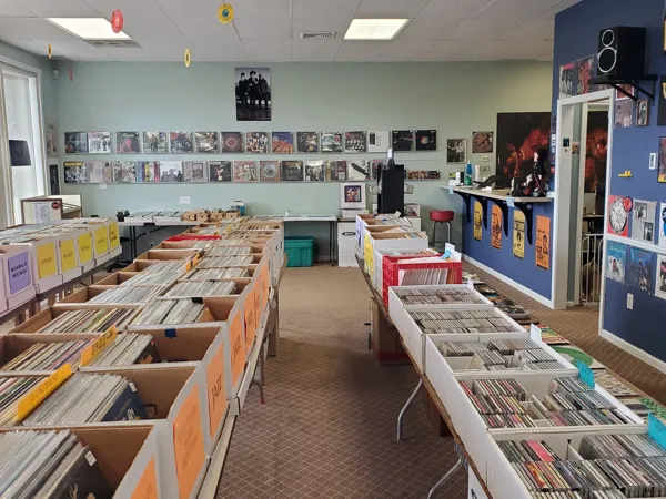 Record store thumbnail: Vinyl Heaven