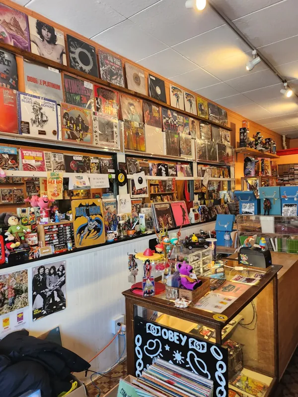 Record store thumbnail: Wax World