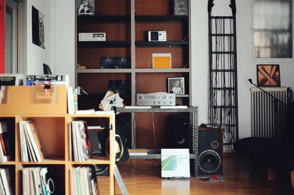 Record Store: HOMCORE, Contemporary music store