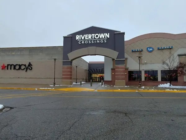 Record store thumbnail: FYE