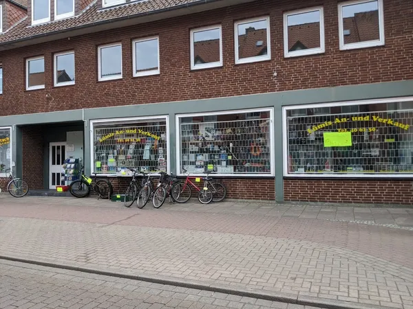 Record store thumbnail: Lümis Auktionsladen