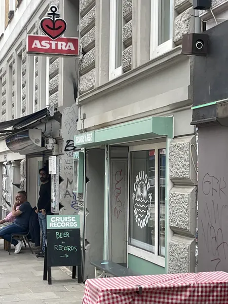 Record Store: Cruise Records