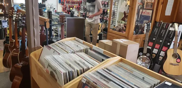 Record Store: Guitar Gallery Inc, The Guitar Gallery Guitars and Records, Guitar Gallery Records
