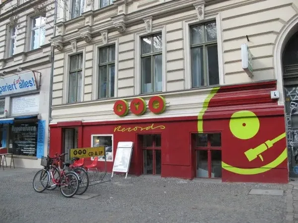 Record store thumbnail: OYE Records