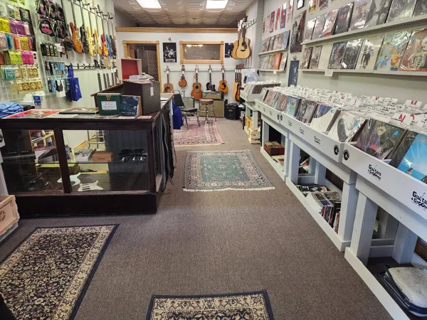 Record store thumbnail: Guitars and Grooves