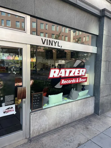 Record Store: Ratzer Records