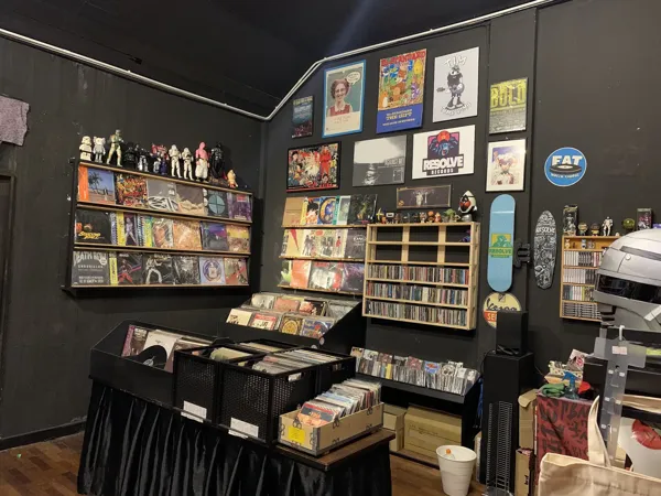 Record Store: Resolve Record Store