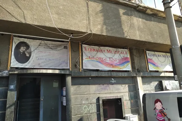 Record Store: Librăria muzicală George Enescu