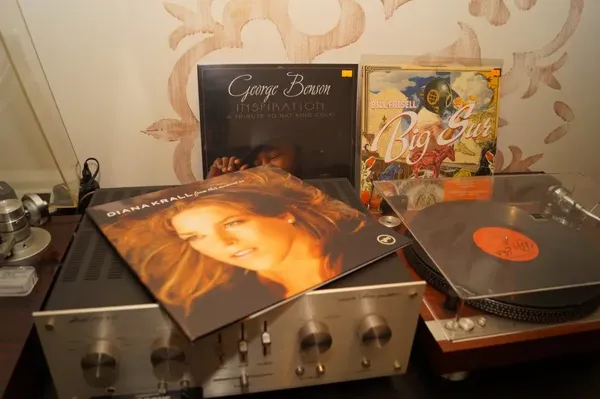 Record store thumbnail: Dom Vinila