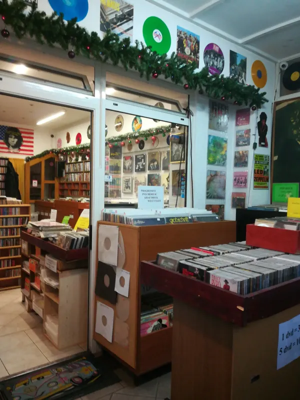 Record store thumbnail: karma record shop-karmavinil-croatia PRODAJA I OTKUP GRAMOFONSKIH PLOČA &
