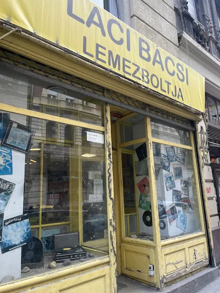 Record store thumbnail: Laci Bácsi lemezboltja