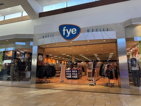 Record store thumbnail: FYE