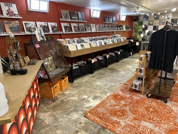 Record store thumbnail: Ronald Records