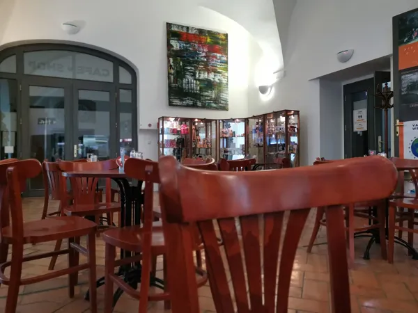 Record Store: Cafe Time Music - Kavárna Muzea Hudby