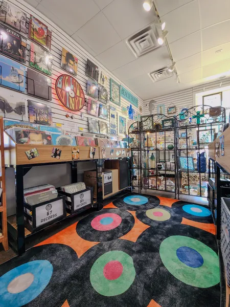 Record store thumbnail: Big Love Vinyl