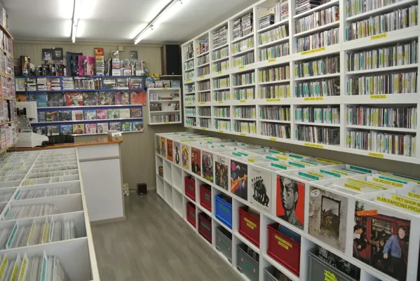 Record Store: CD Mania