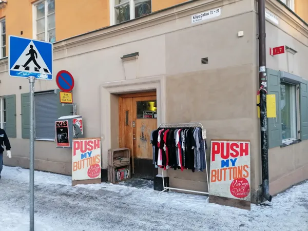 Record store thumbnail: Push My Buttons