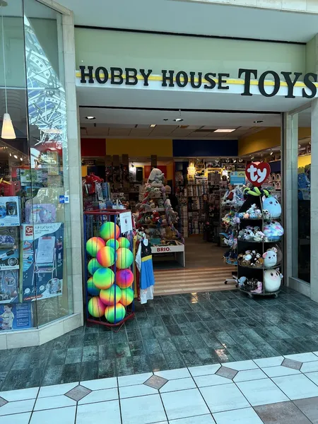 Record store thumbnail: FYE