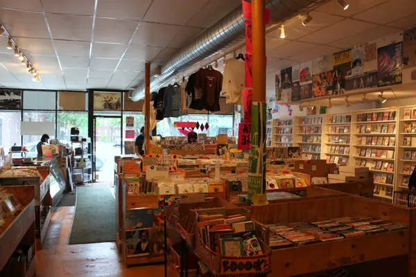 Record store thumbnail: Laurie's Planet of Sound