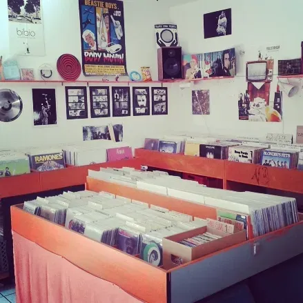 Record Store: Drake Records