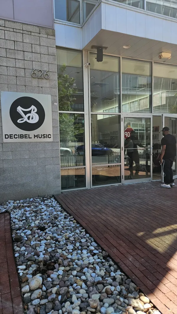 Record Store: Decibel Music