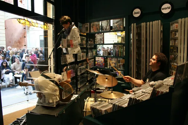 Record Store: Casa Del Disco