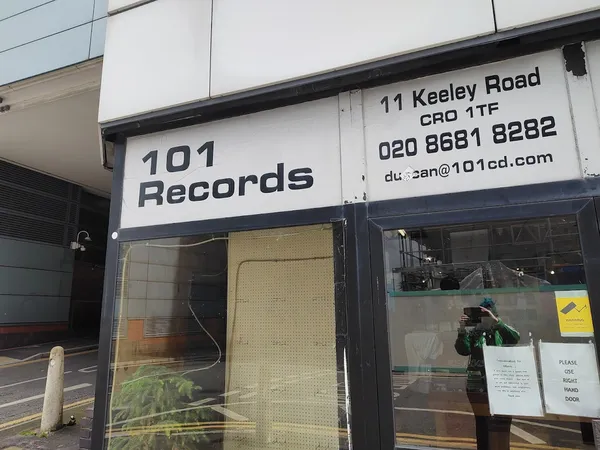 Record Store: 101 Records