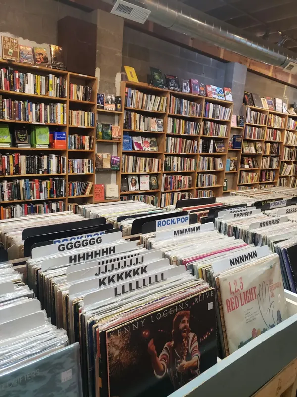 Fat Rabbit Thrift & Vintage