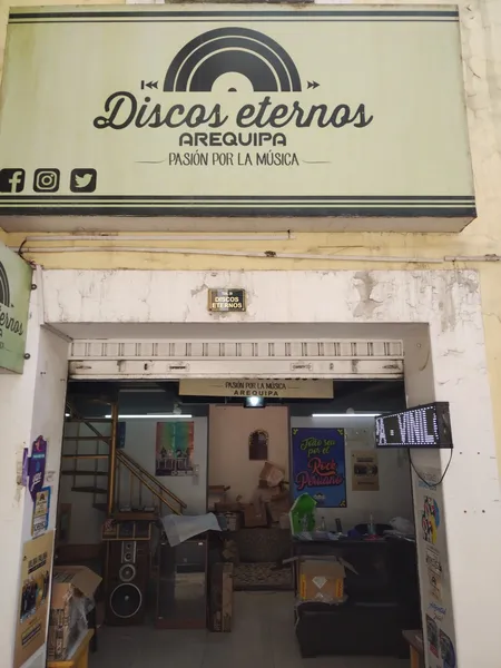 Record Store: Discos Eternos Arequipa