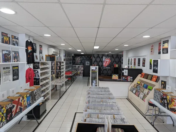 Record Store: Random Recordz