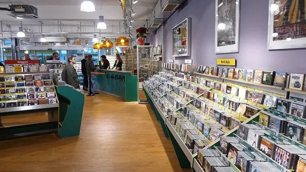 Record store thumbnail: andrä - Music Video Games