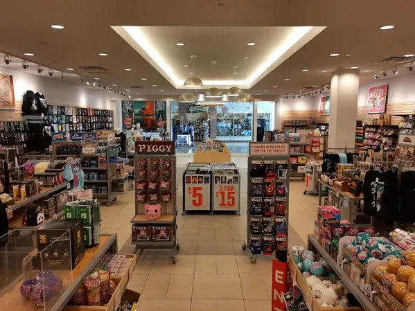 Record store thumbnail: FYE