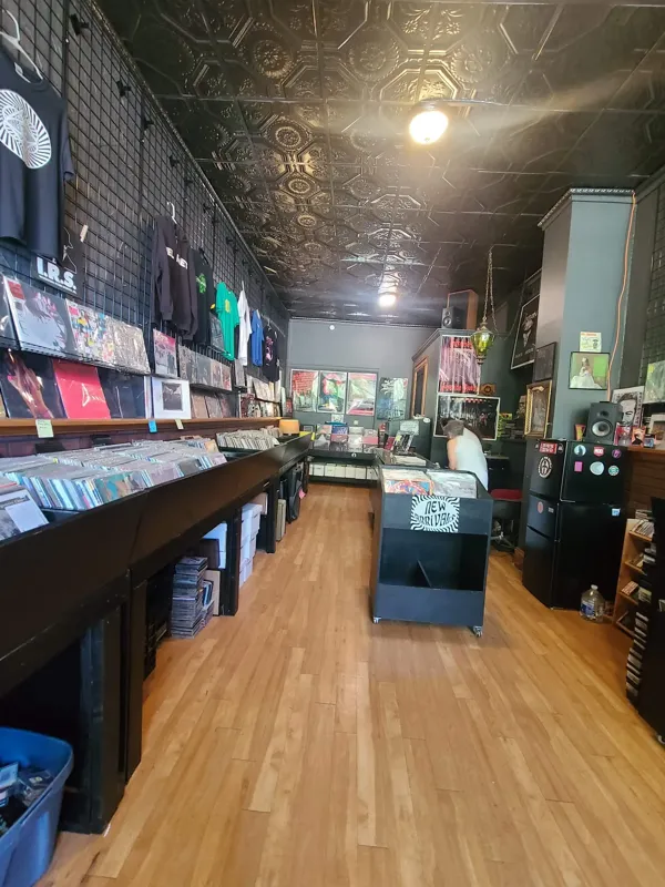 Record store thumbnail: Infinite Spin Records