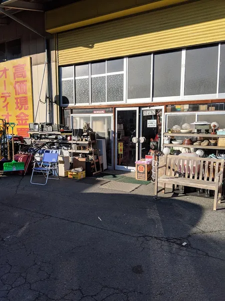 Record store thumbnail: ビッグガレージ