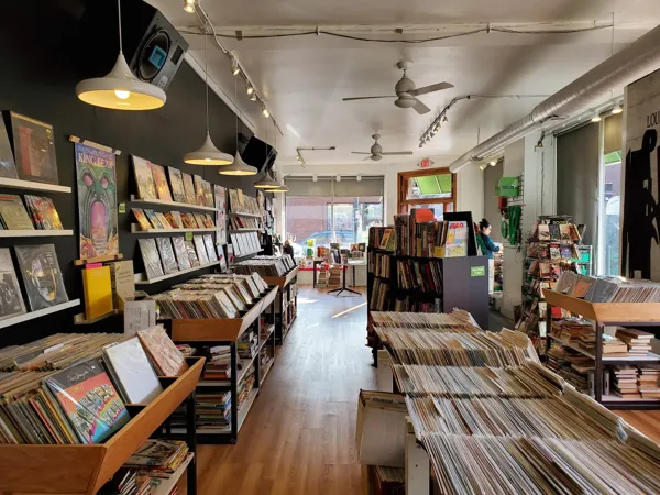 Record store thumbnail: Squeezebox Books & Music Inc