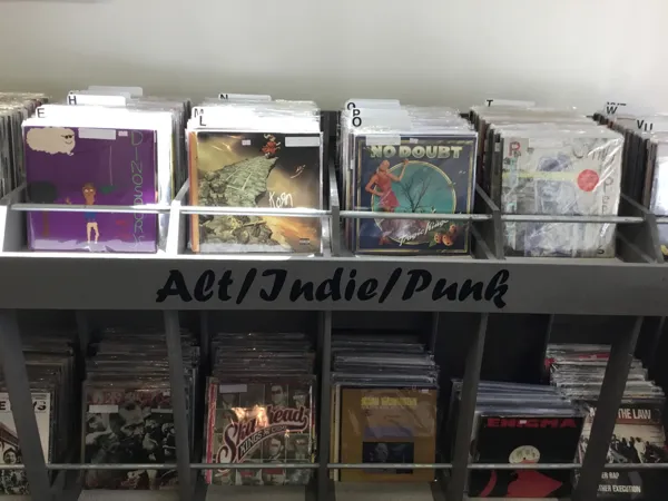 Record store thumbnail: HEY SUBURBIA RECORDS